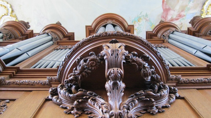 Prospekt der Silbermann-Orgel im Dom zu Arlesheim, vom Spieltisch aus gesehen